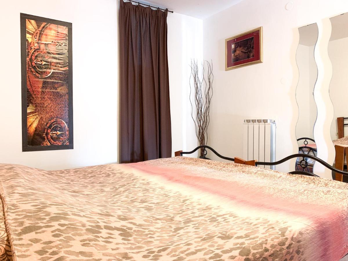 Apartmani Sincic Pula Exterior photo